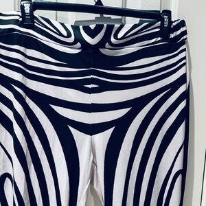 SHEIN Black and White Patterned Pants (2XL)